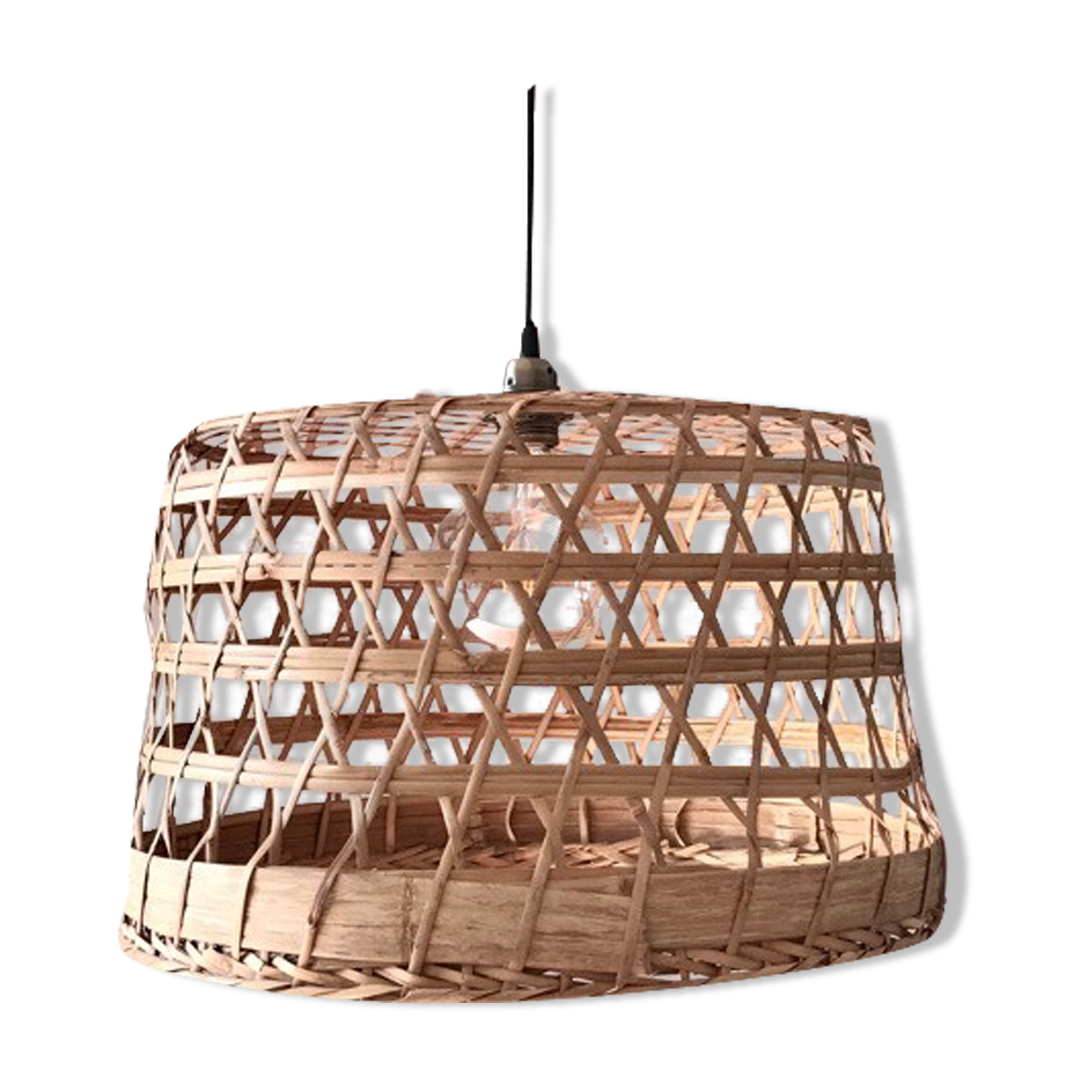 Wicker basket suspension