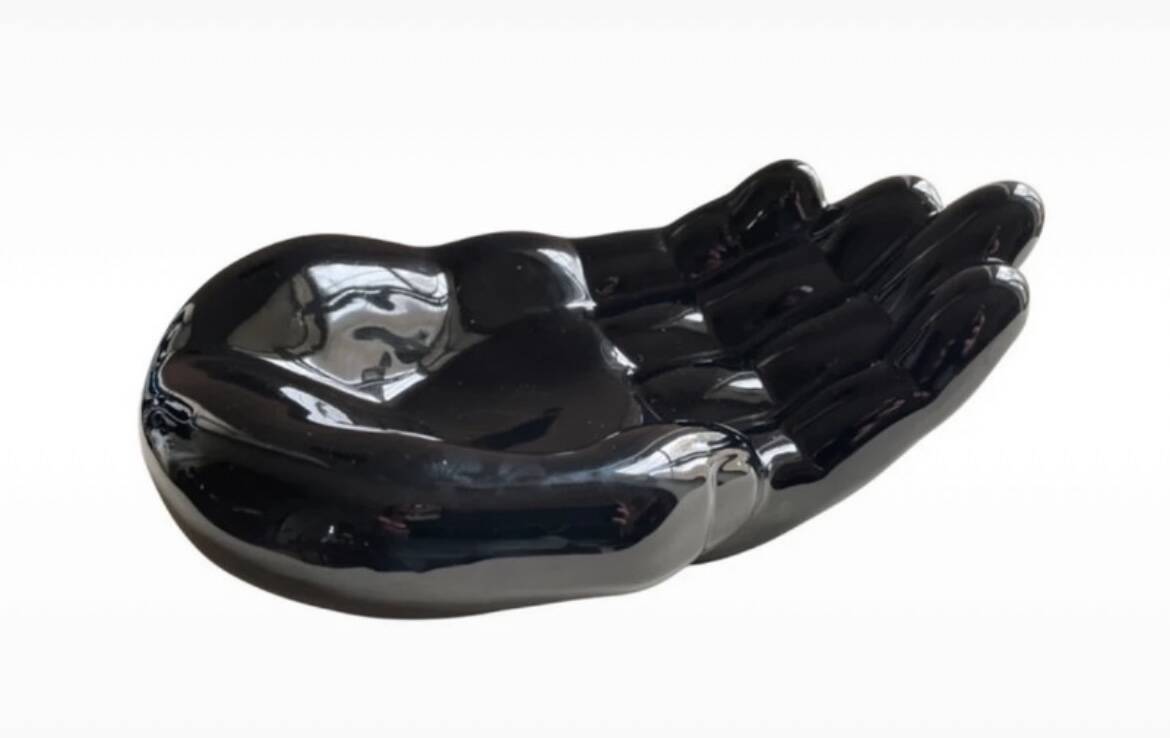 Black ceramic pocket tray