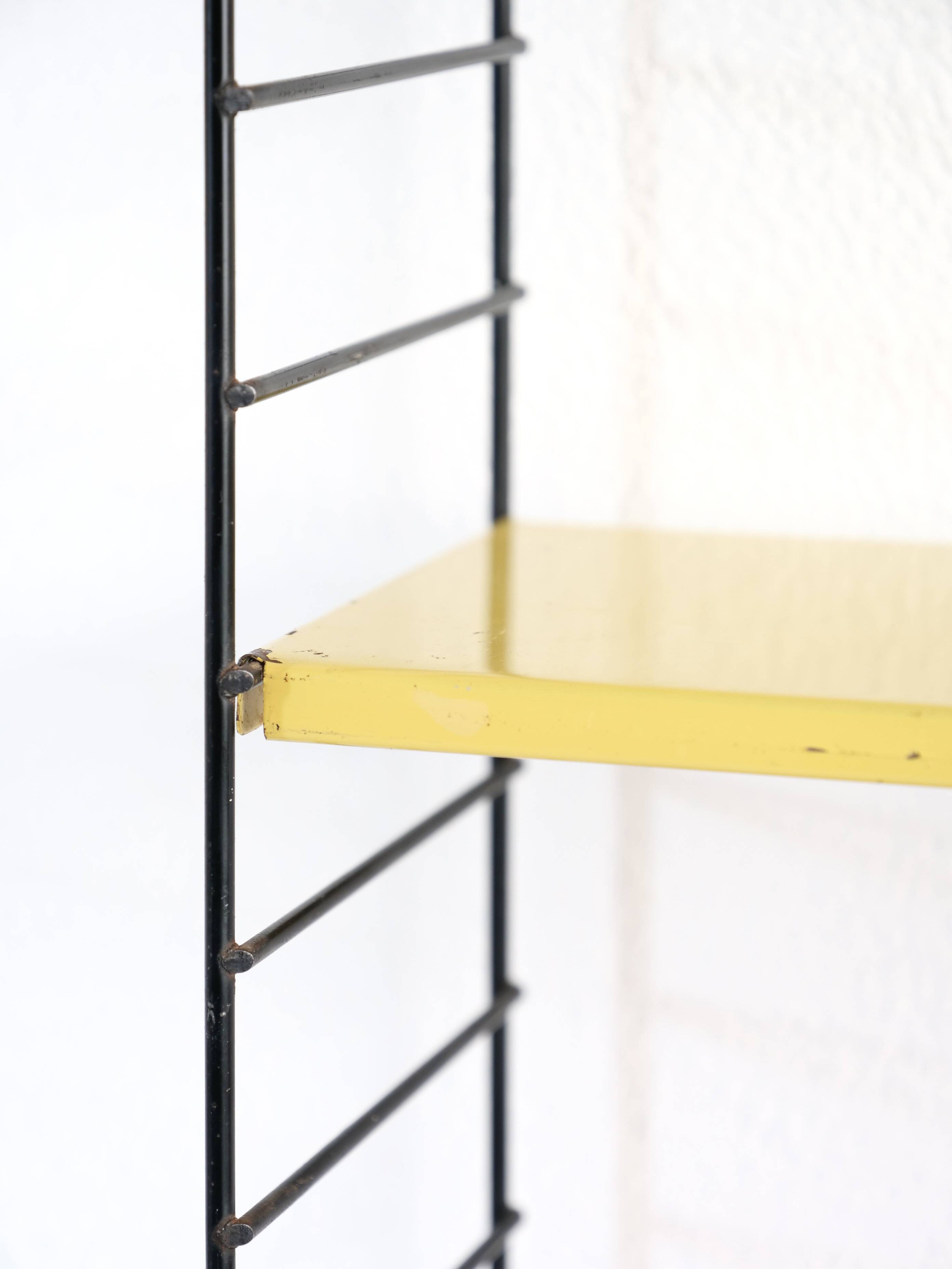 Tomado compact shelf