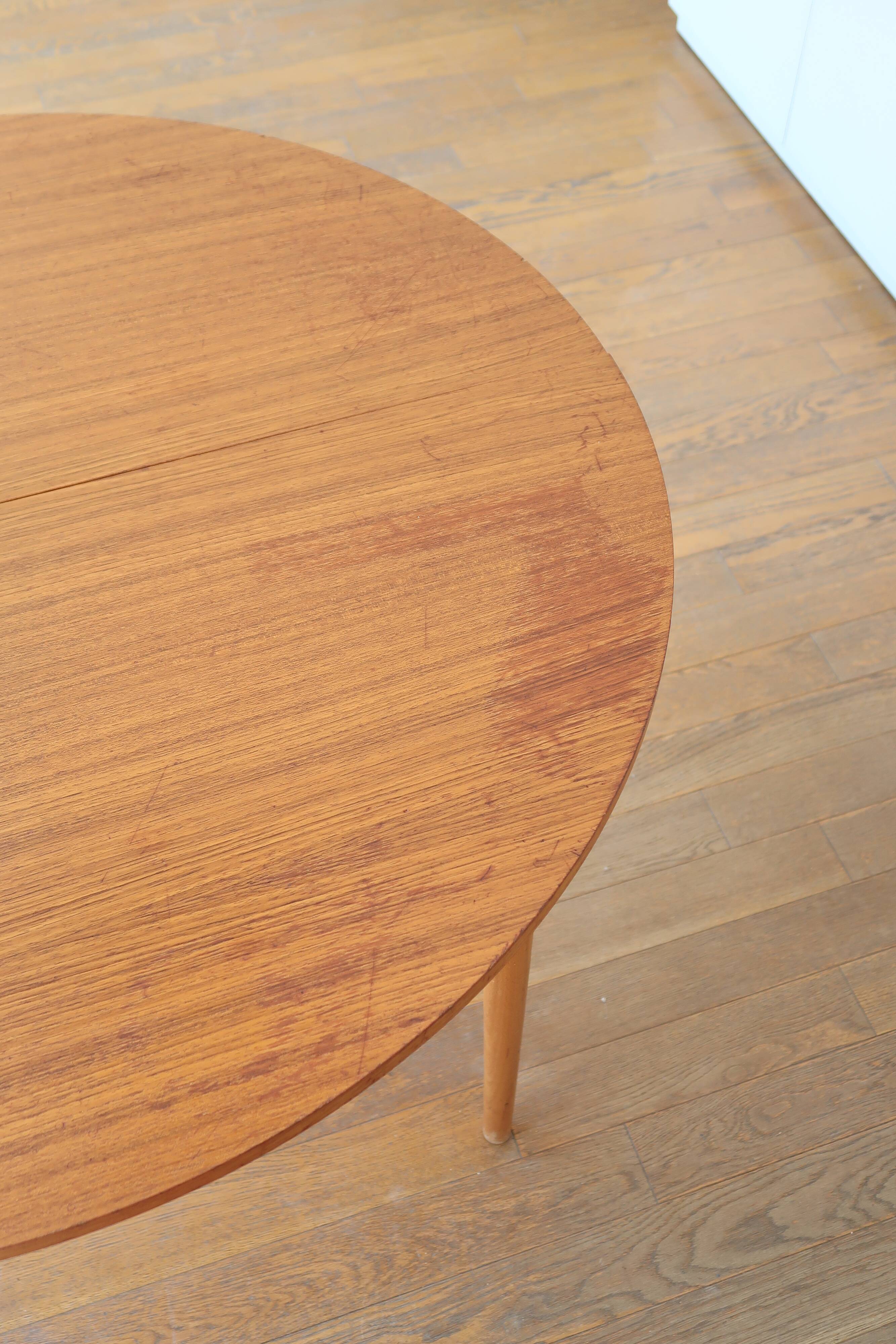 Scandinavian table 70's