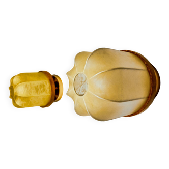 Paire d'appliques "cocon", résine et pin, italie, 1970