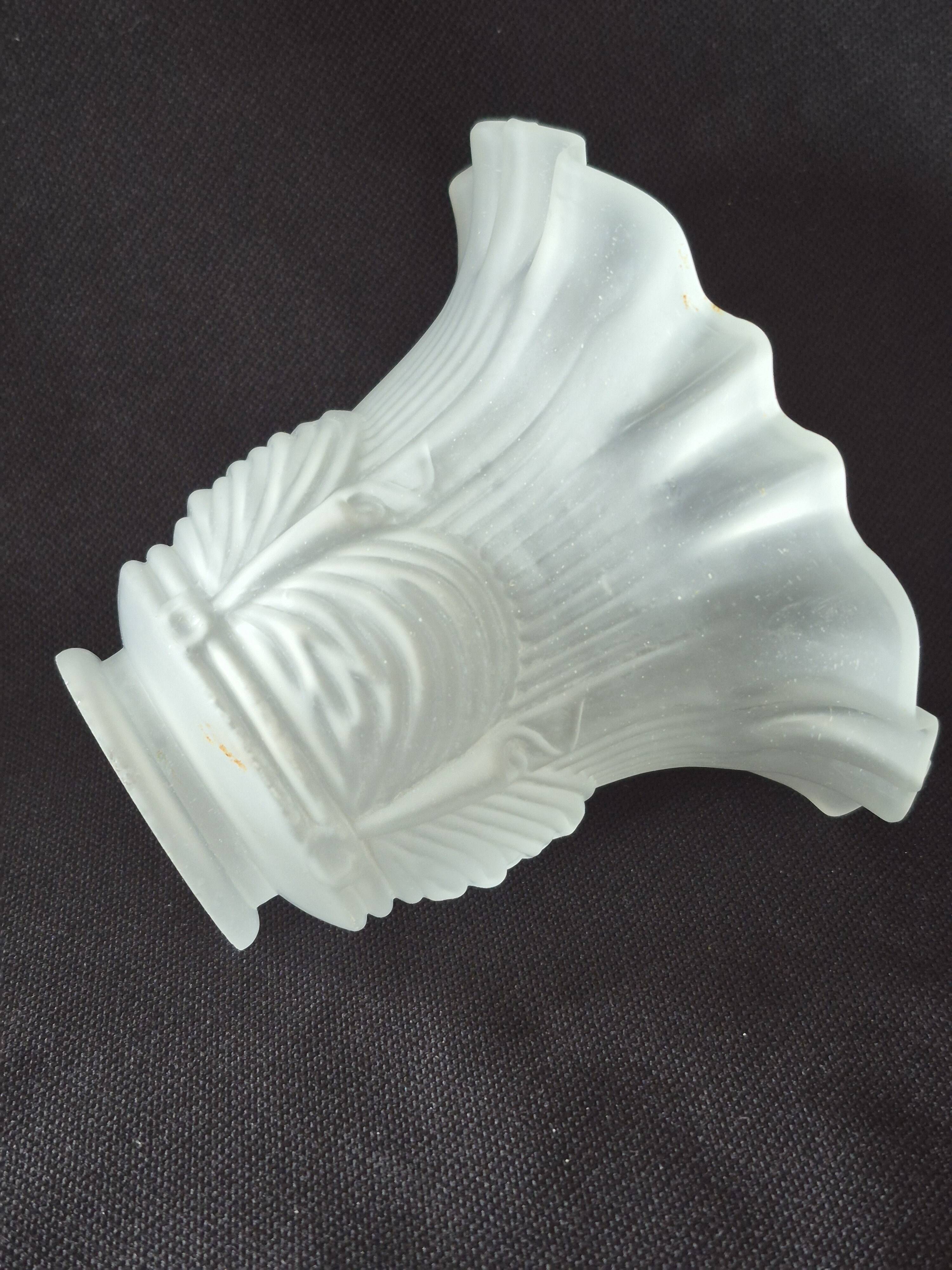 Antique tulip lampshade in satin glass Art Deco A 608