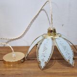 Fleur en verre cerclée de laiton