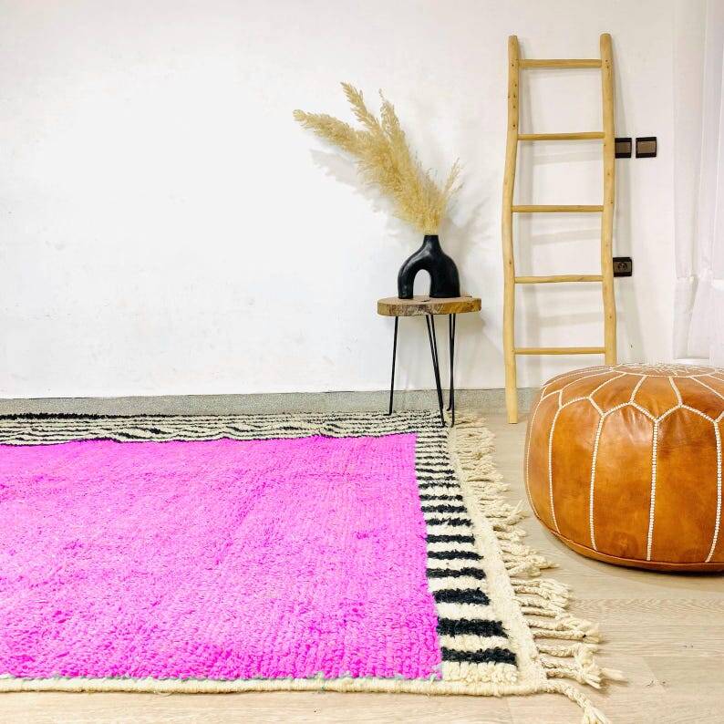 Beni Ouraine handwoven rug, traditional style, size 140 x 260 cm