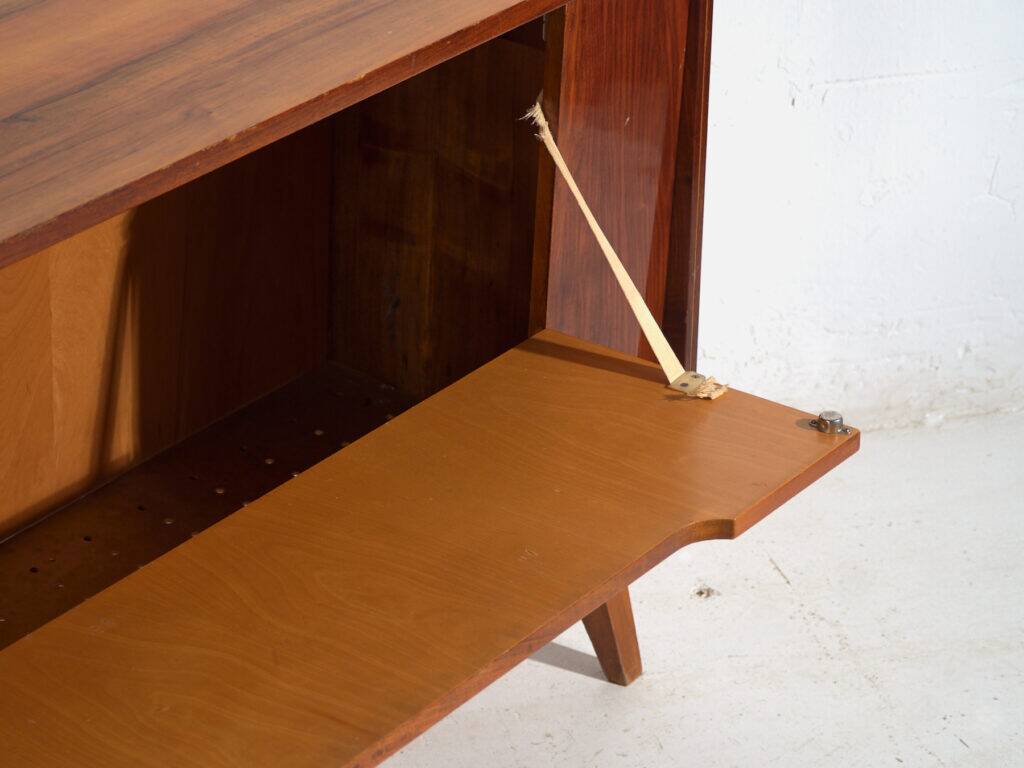 Mid-century buffet in walnut veneer with tapered legs – Czechoslovakia, circa 1960