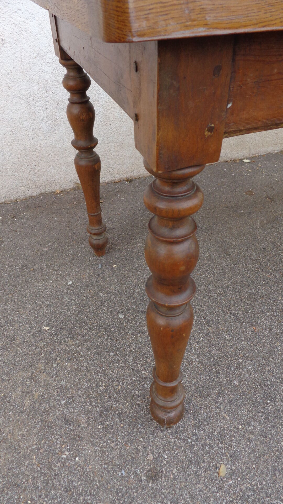 Bistro table , removable tray