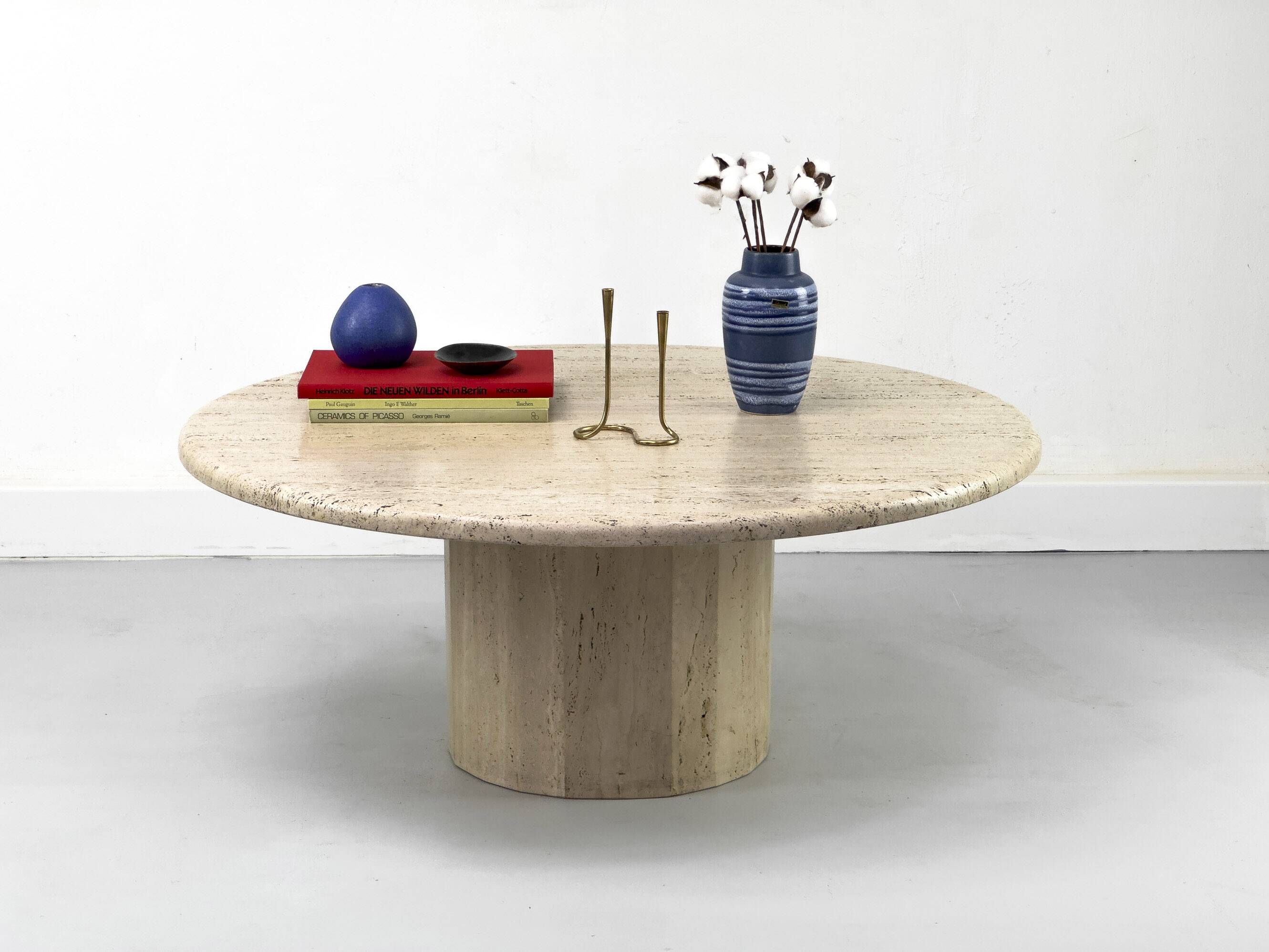 Table basse circulaire vintage en travertin, années 1970