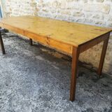 Farm table