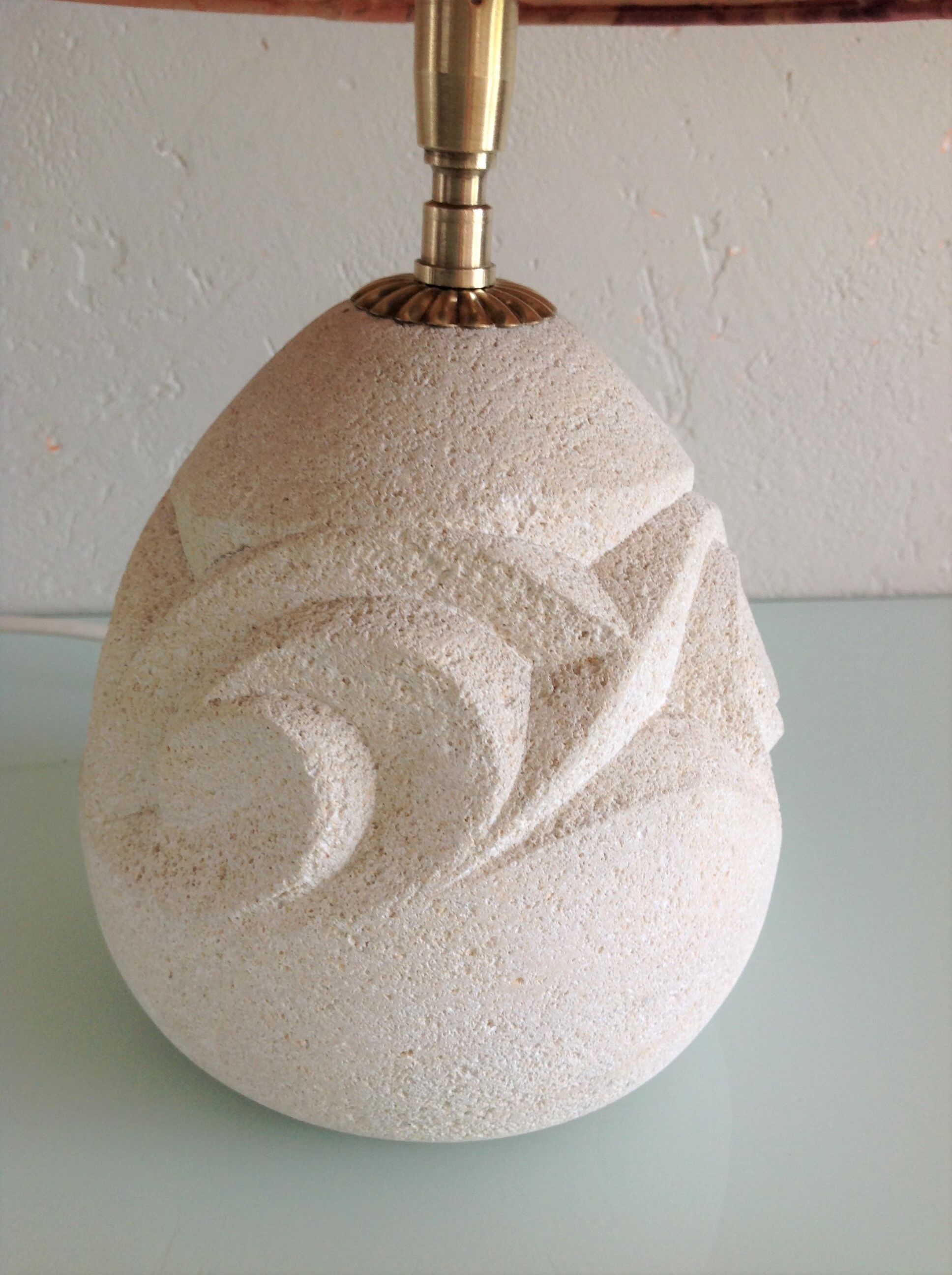 Ovoid lamp in carved stone and printed lampshade / vintage 60-70s