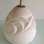 Ovoid lamp in carved stone and printed lampshade / vintage 60-70s