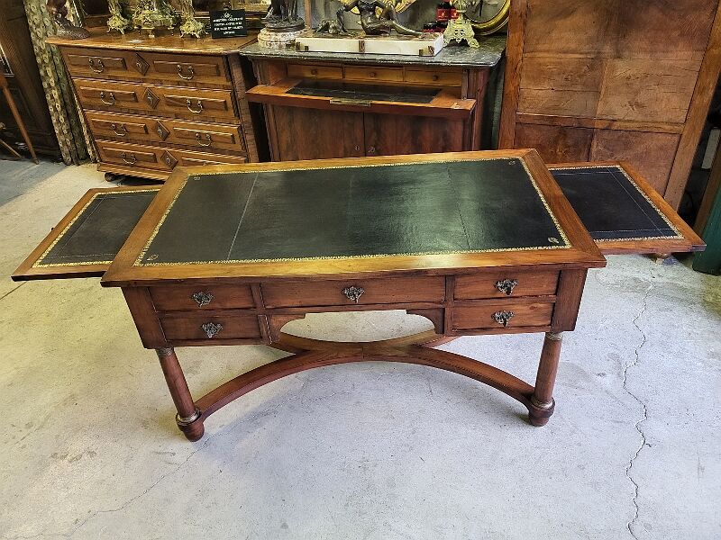 Empire style desk 5 drawers 2 pulls