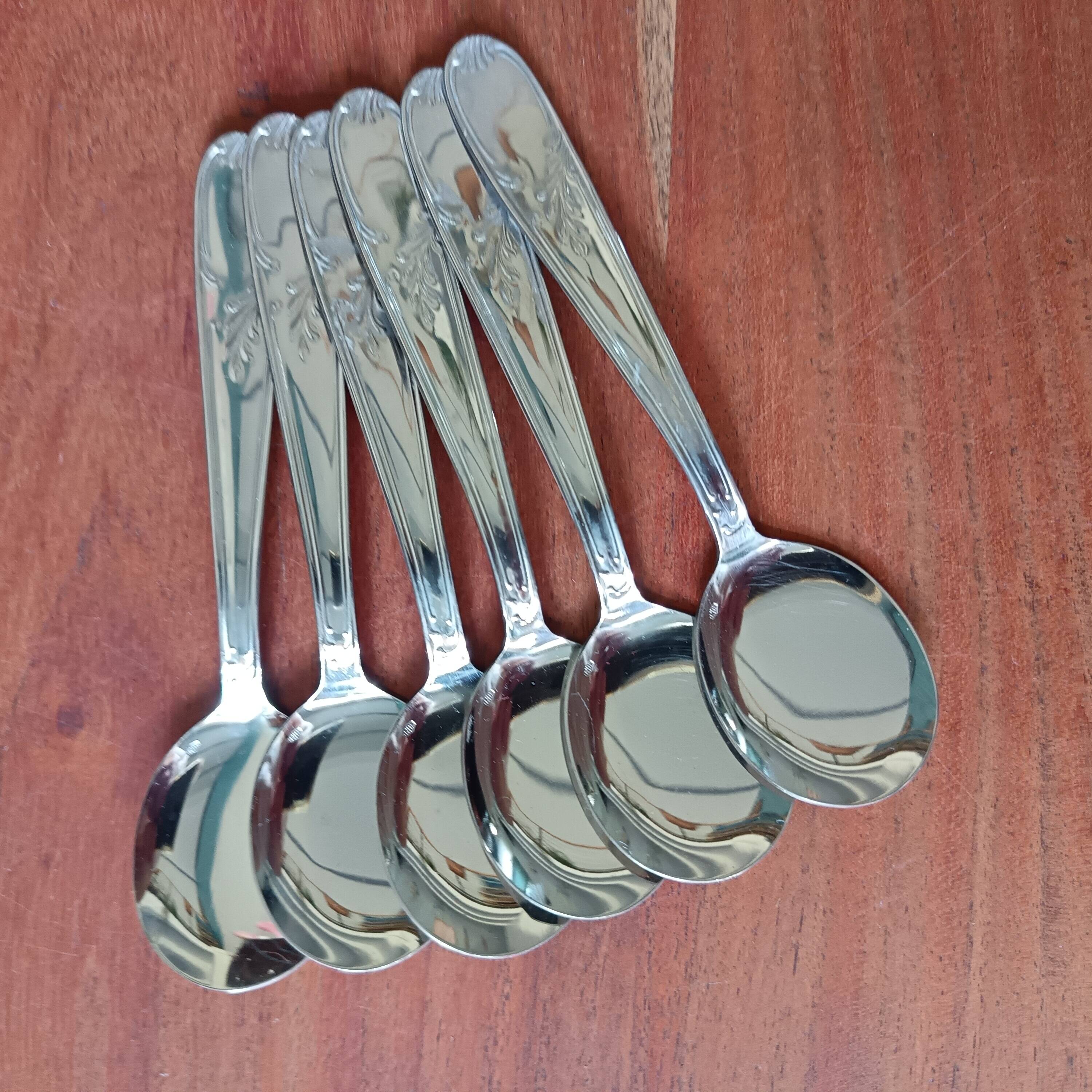 6 stainless steel ice cream cups and spoons, French, stainless steel bowl