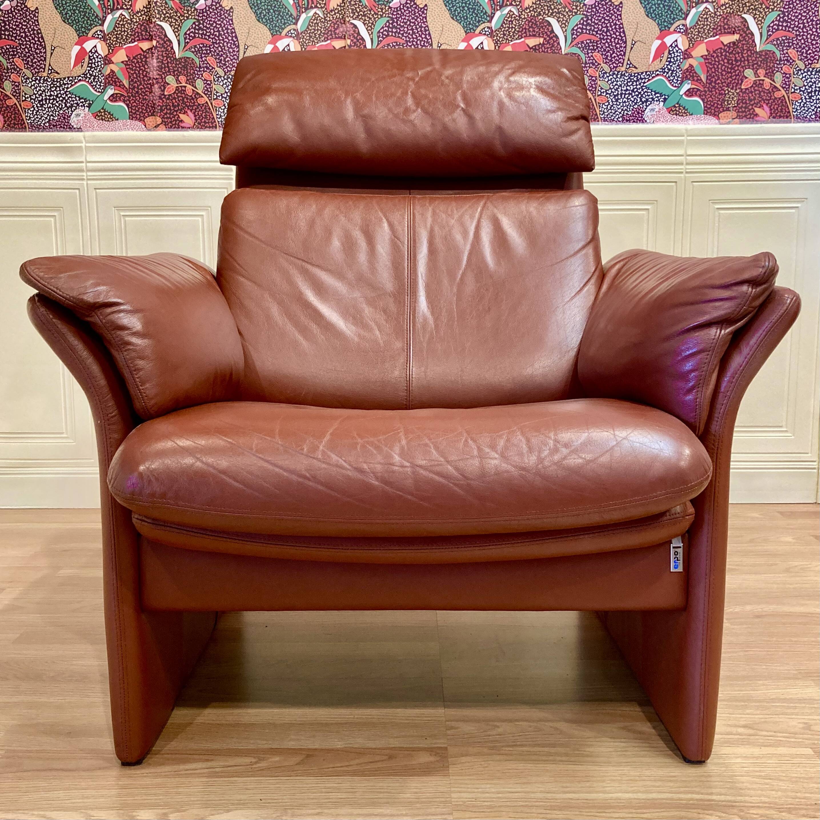 ADJUSTABLE LEATHER DESIGN ARMCHAIR "ERPO".