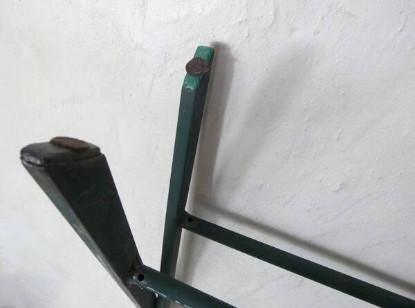 Chaise pliante vintage en rotin et métal