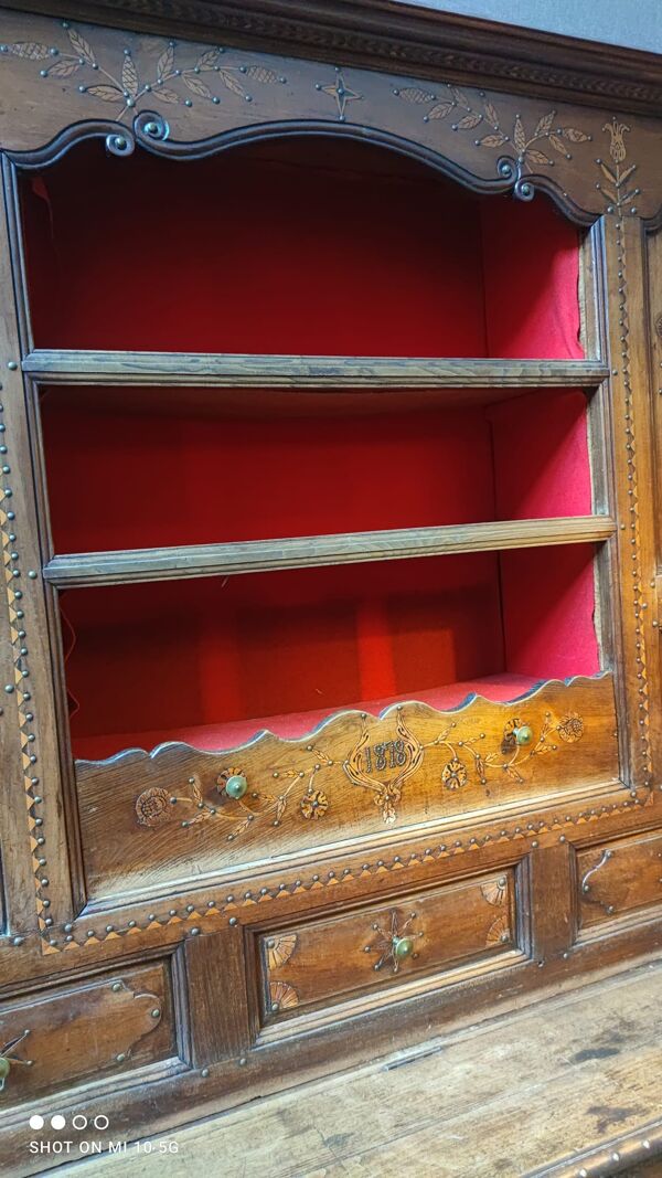 Meuble 2 corps breton datant de 1878 en châtaignier massif