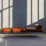 Barcelona day bed by Mies van der Rohe for Knoll - cognac leather