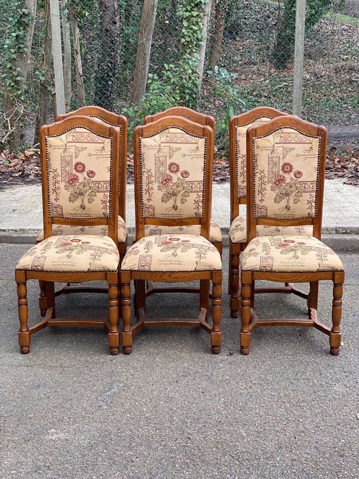 6 Louis XIII chairs in solid wood with floral fabric from the 20th century.