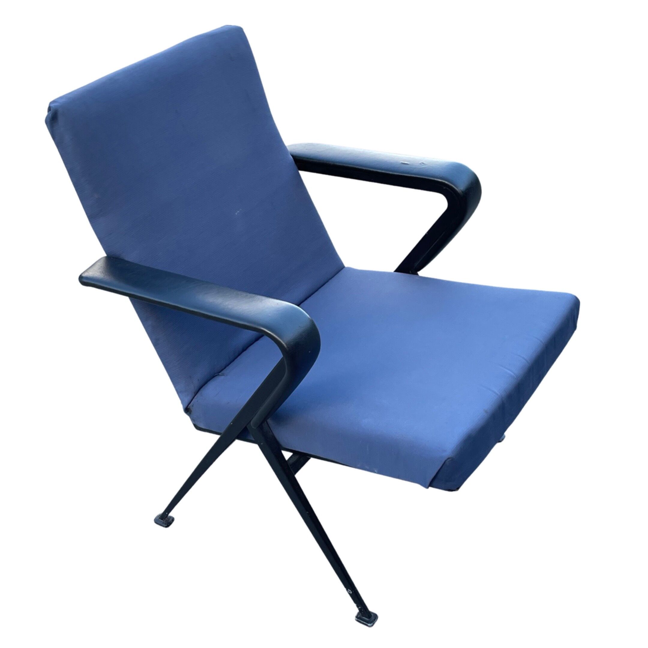 set of 2 Repose armchairs by Friso Kramer for Ahrend de Cirkel