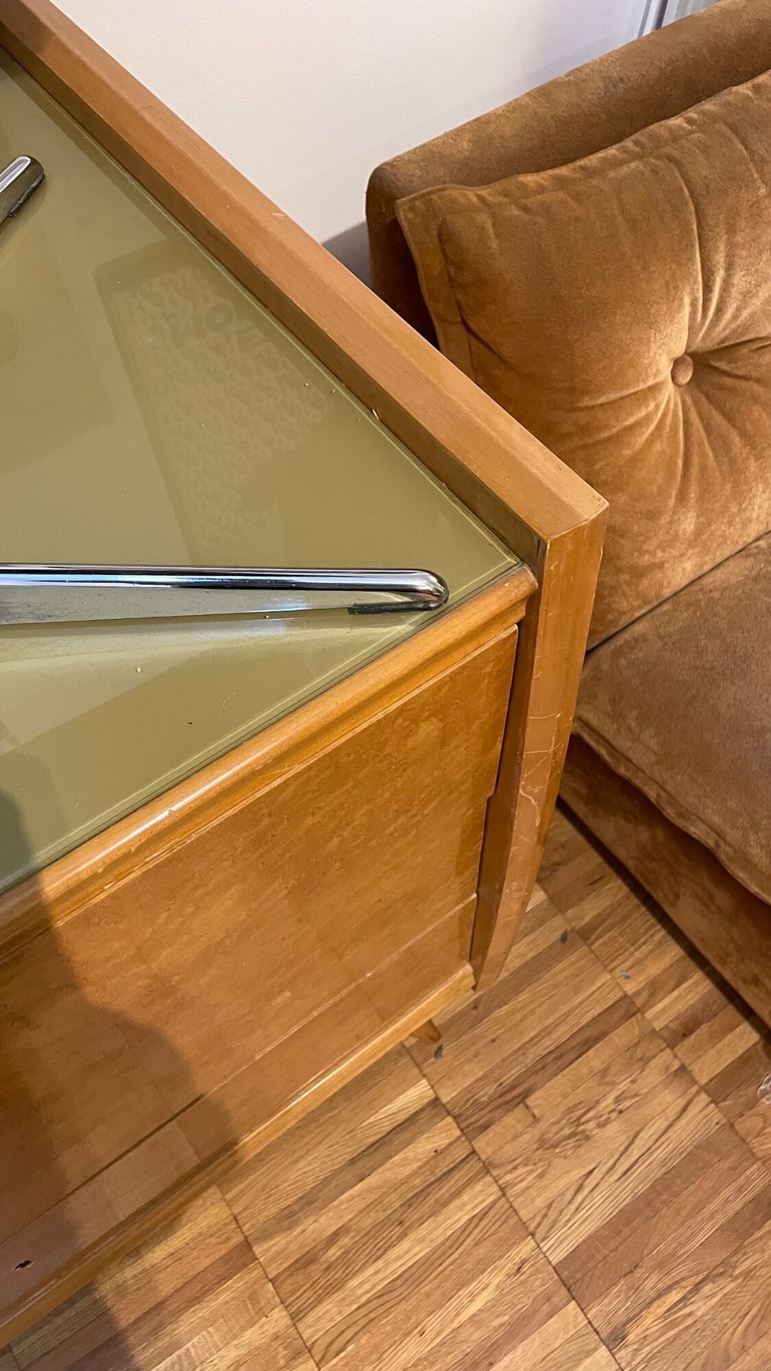 Commode pieds compas avec miroir italien des années 50