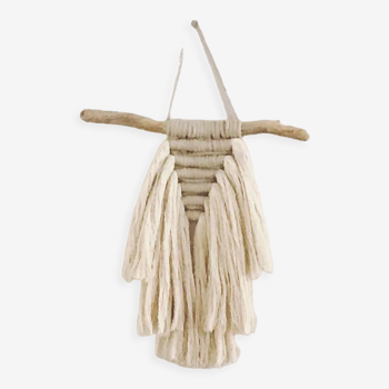 Macramé hanging