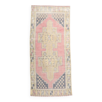 Tapis persan vintage rouge et jaune