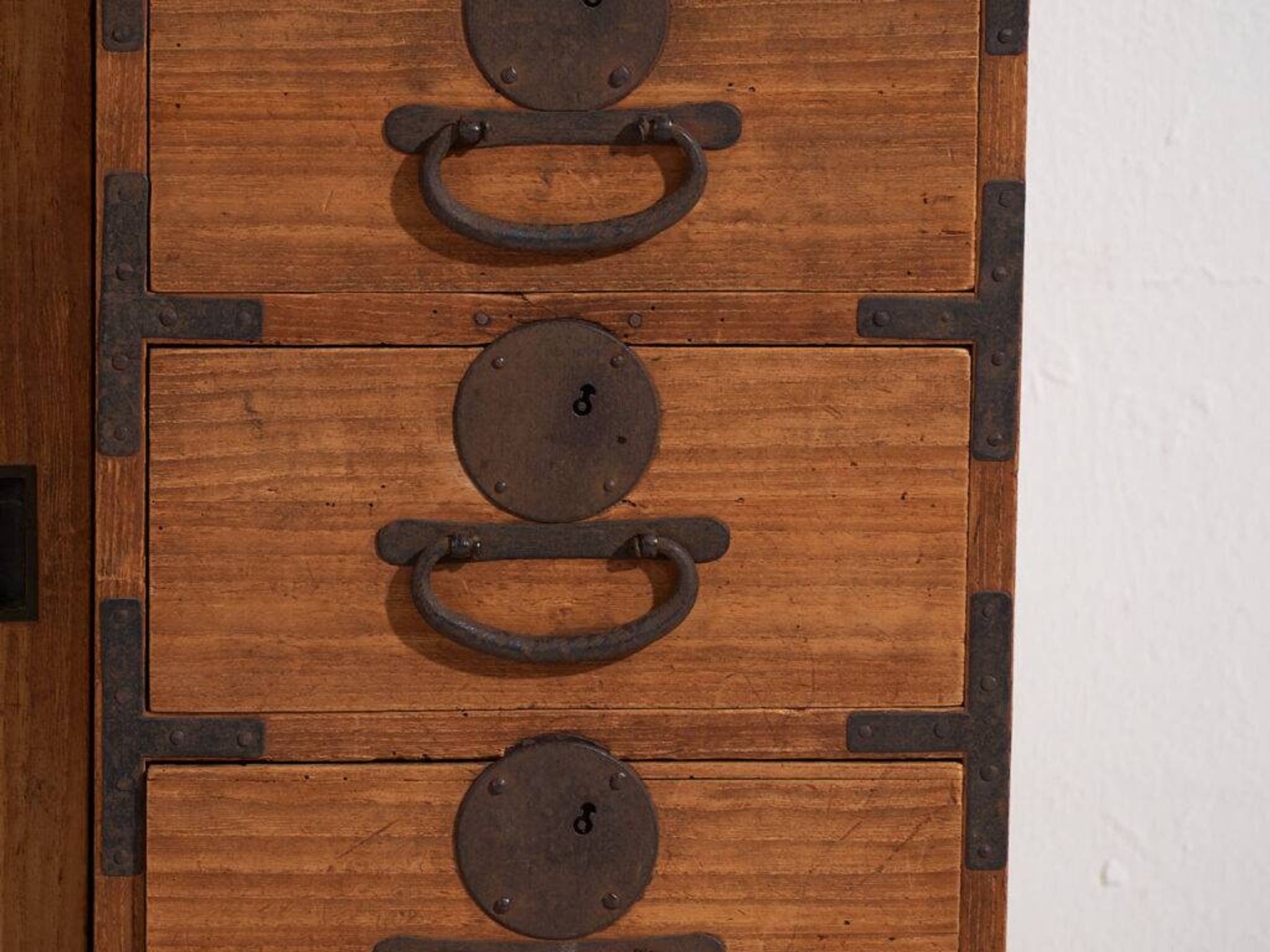 Antique storage furniture – Meiji / Taishō period (c.1868-1926) #98