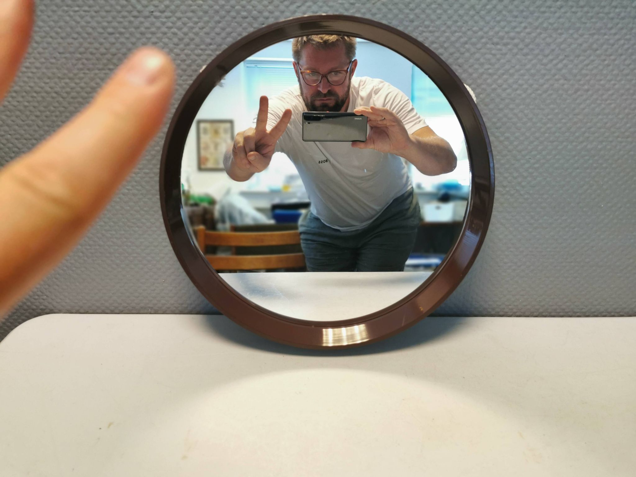 Miroir rétro des années 1970, de Danish Design, fabriqué au Danemark.