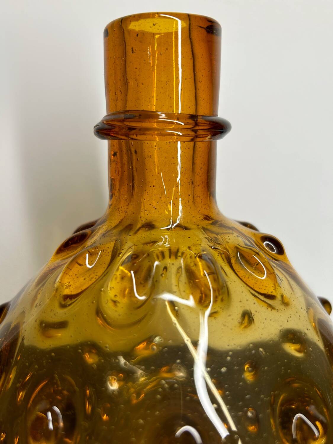 Flacon vase verre ambré soufflé années 60