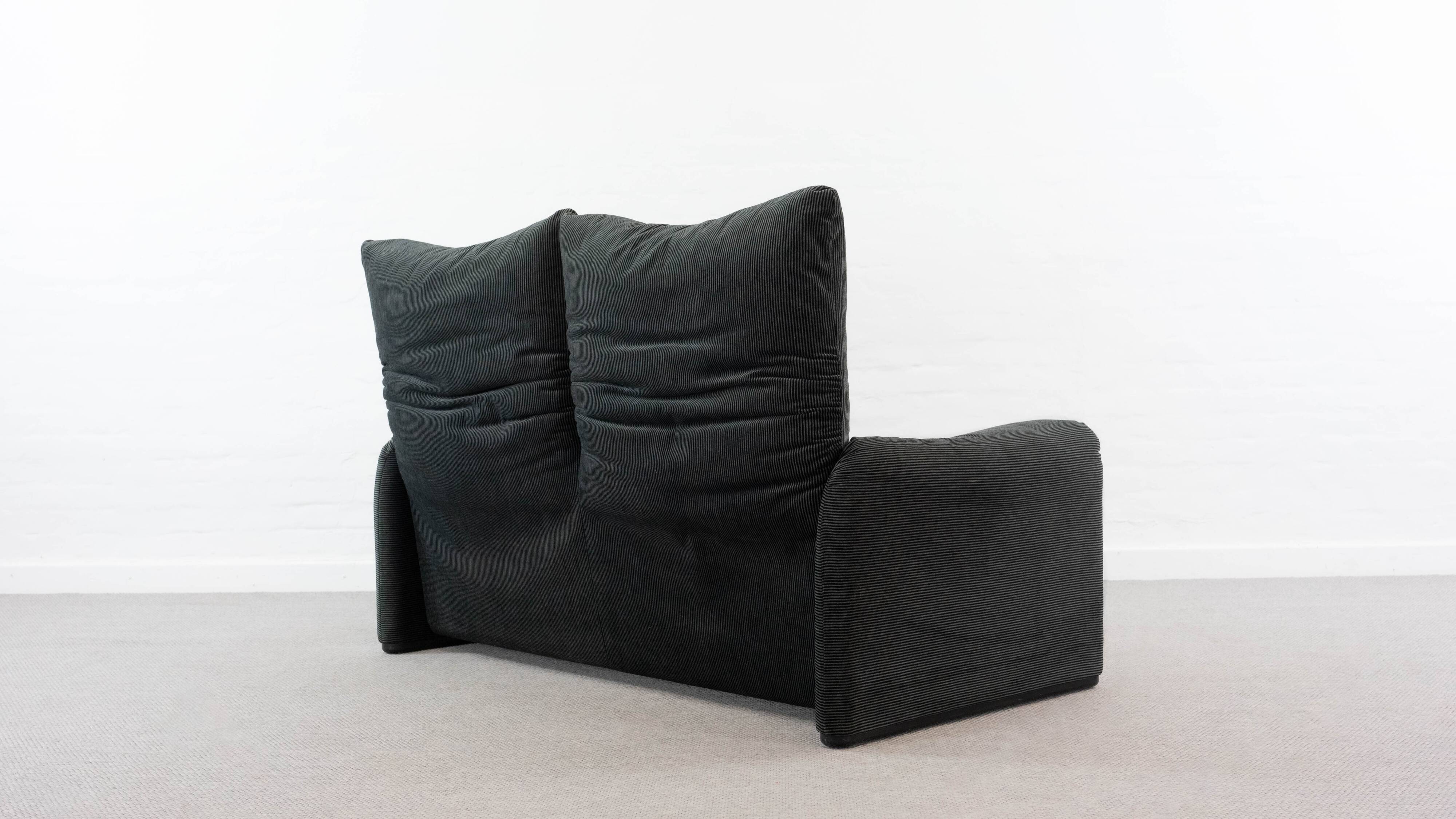 CASSINA MARALUNGA 2-SEAT SOFA BY VICO MAGISTRETTI