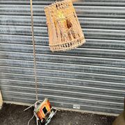 Rare modèle de lampadaire tripode vintage des années 50