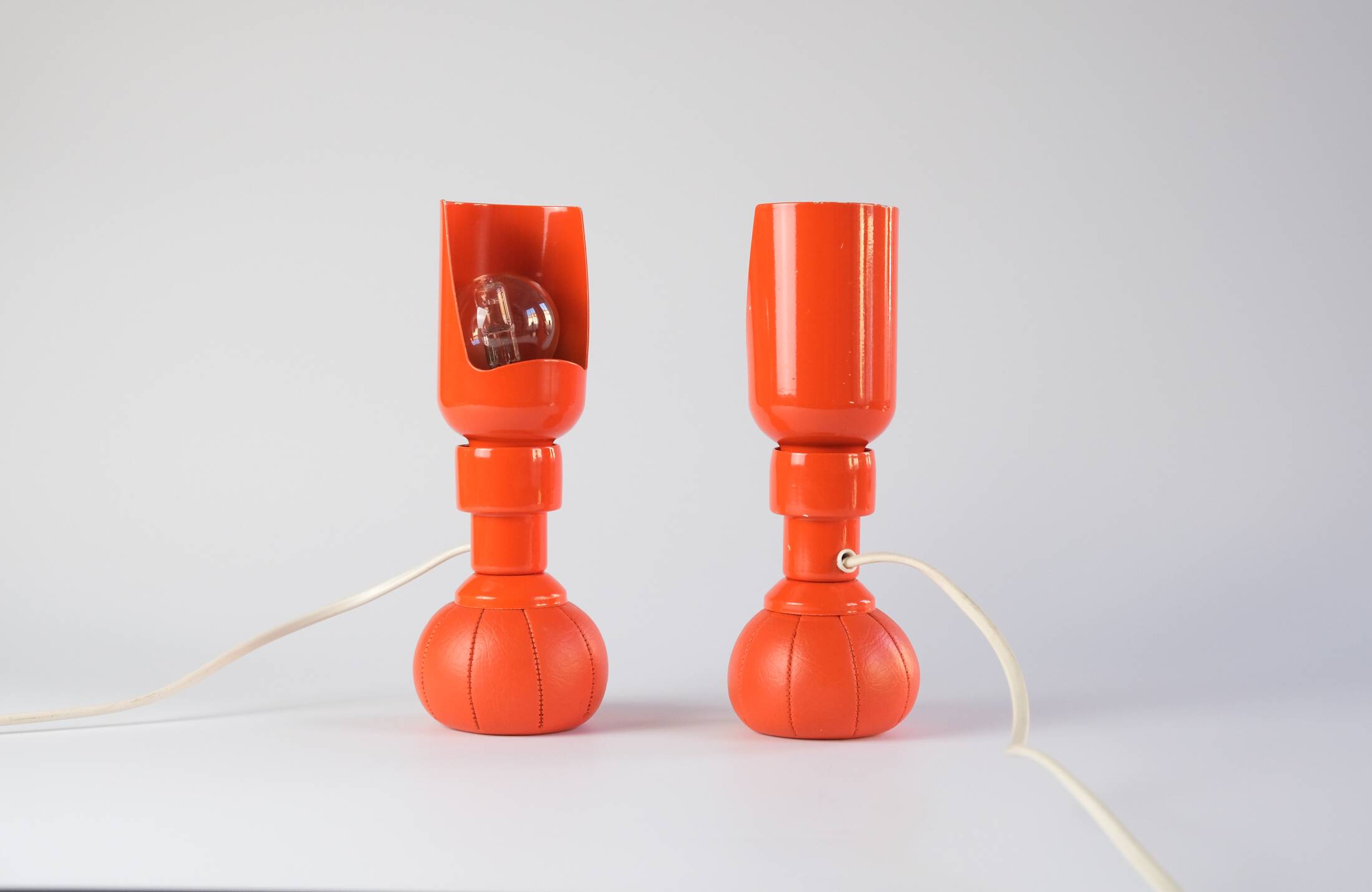 Rare paire de lampes Gino Sarfatti modèle 600P du milieu du siècle pour Arteluce, Italie 1966