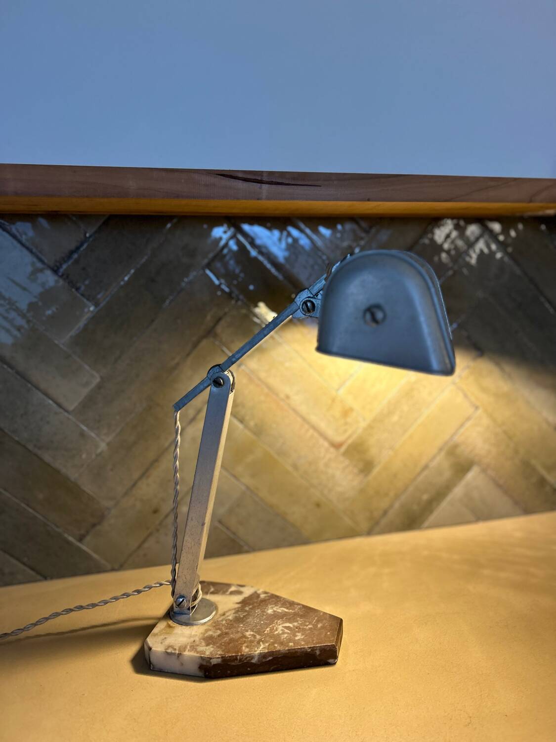 Vintage art deco lamp