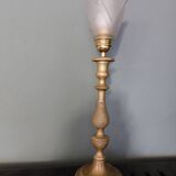 Table lamp with frosted glass tulip