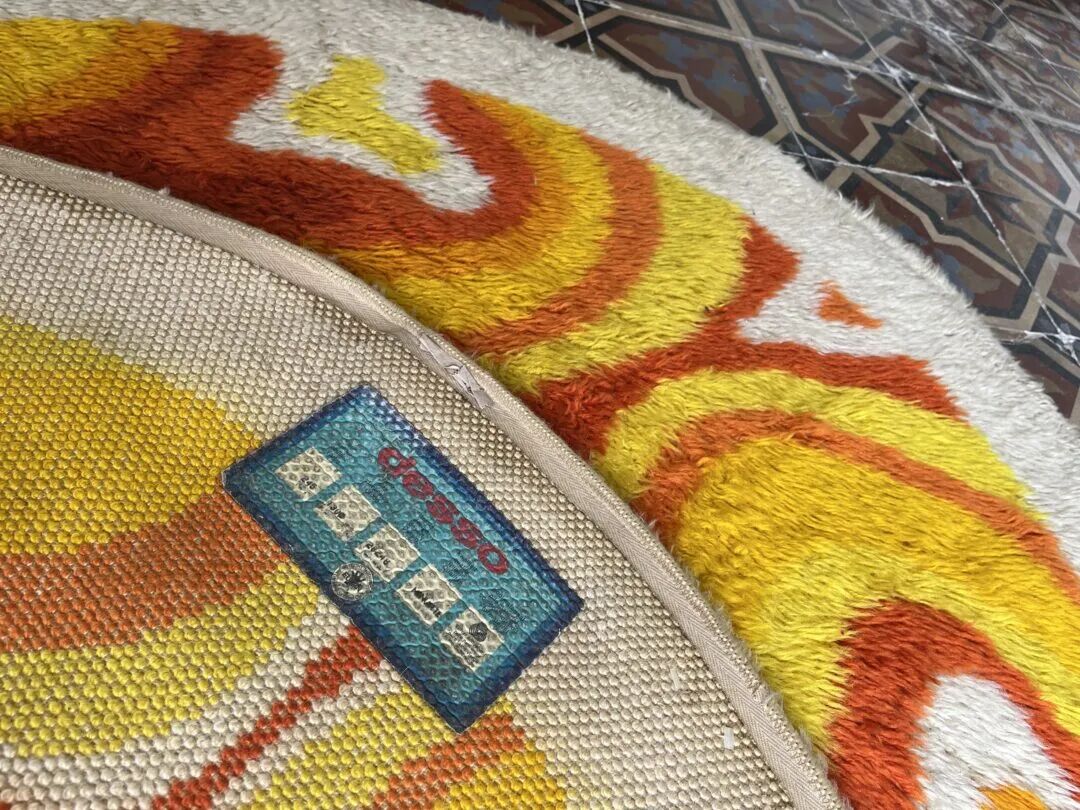 Desso vintage round carpet