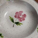 Deep plates series of six Niderviller stoneware, 20th century Cassandre decoration