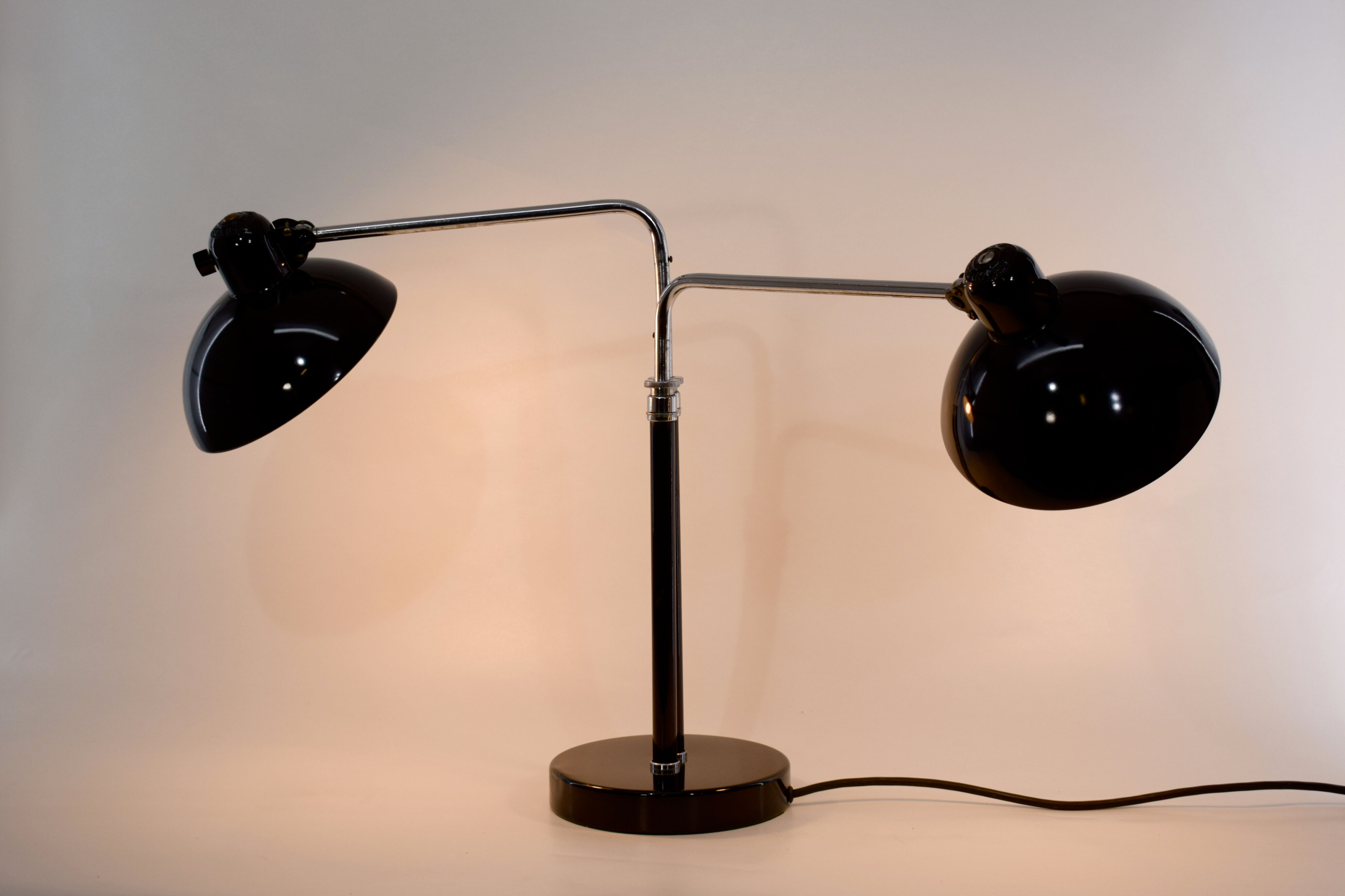 Double desk lamp, Bauhaus, by Christian Dell, model 6660 Super, original edition Kaiser Idel