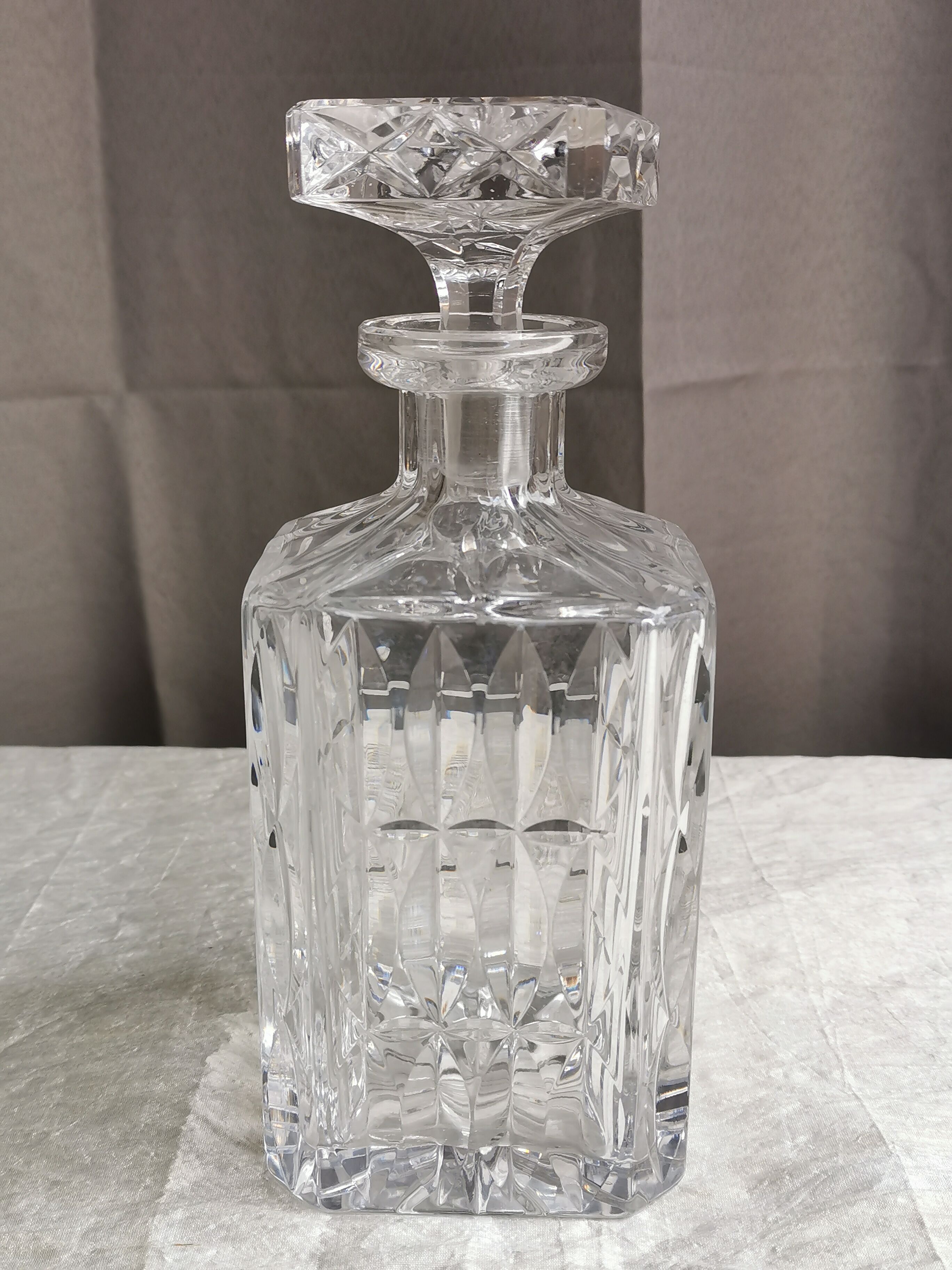 Carafe a whisky in crystal