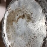 Cafetière ancienne en alu, poignée en osier tressé