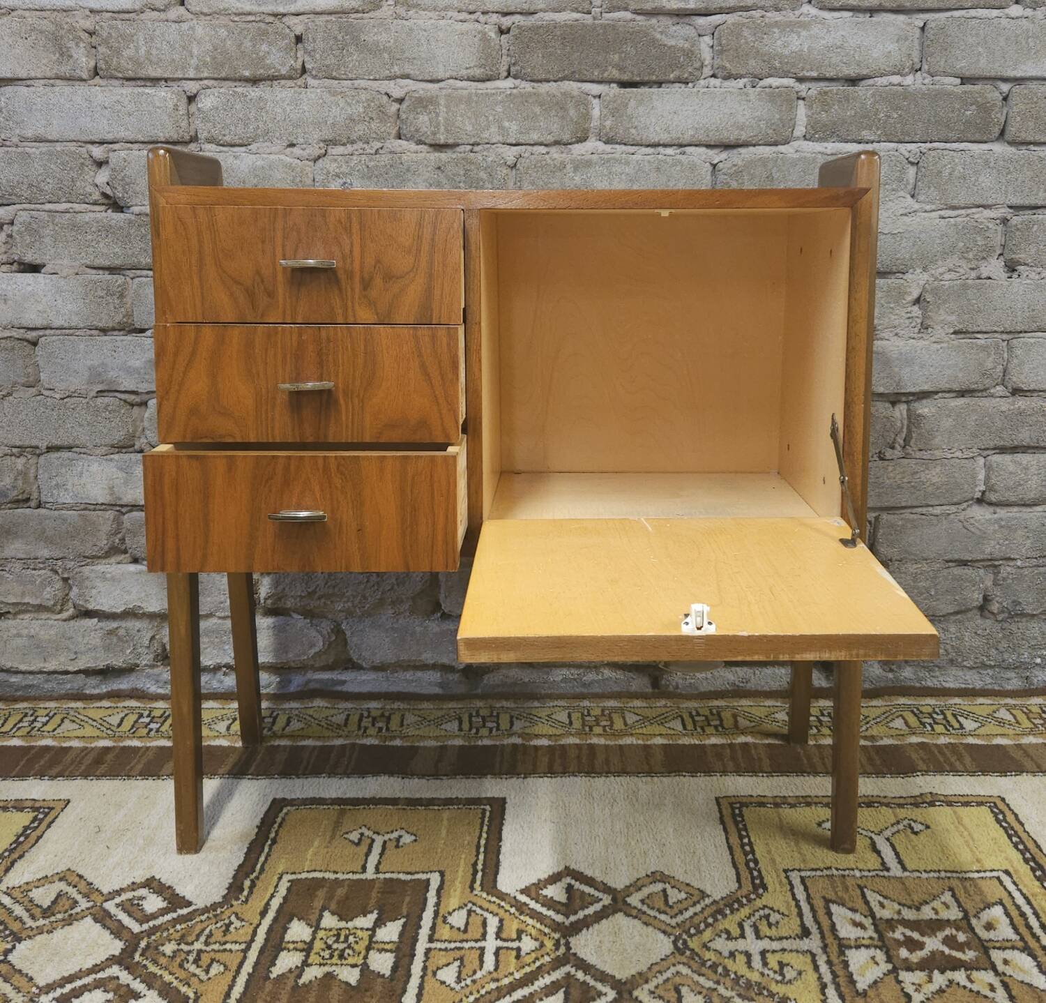 Small Scandinavian chest of drawers with compass feet, 1960s