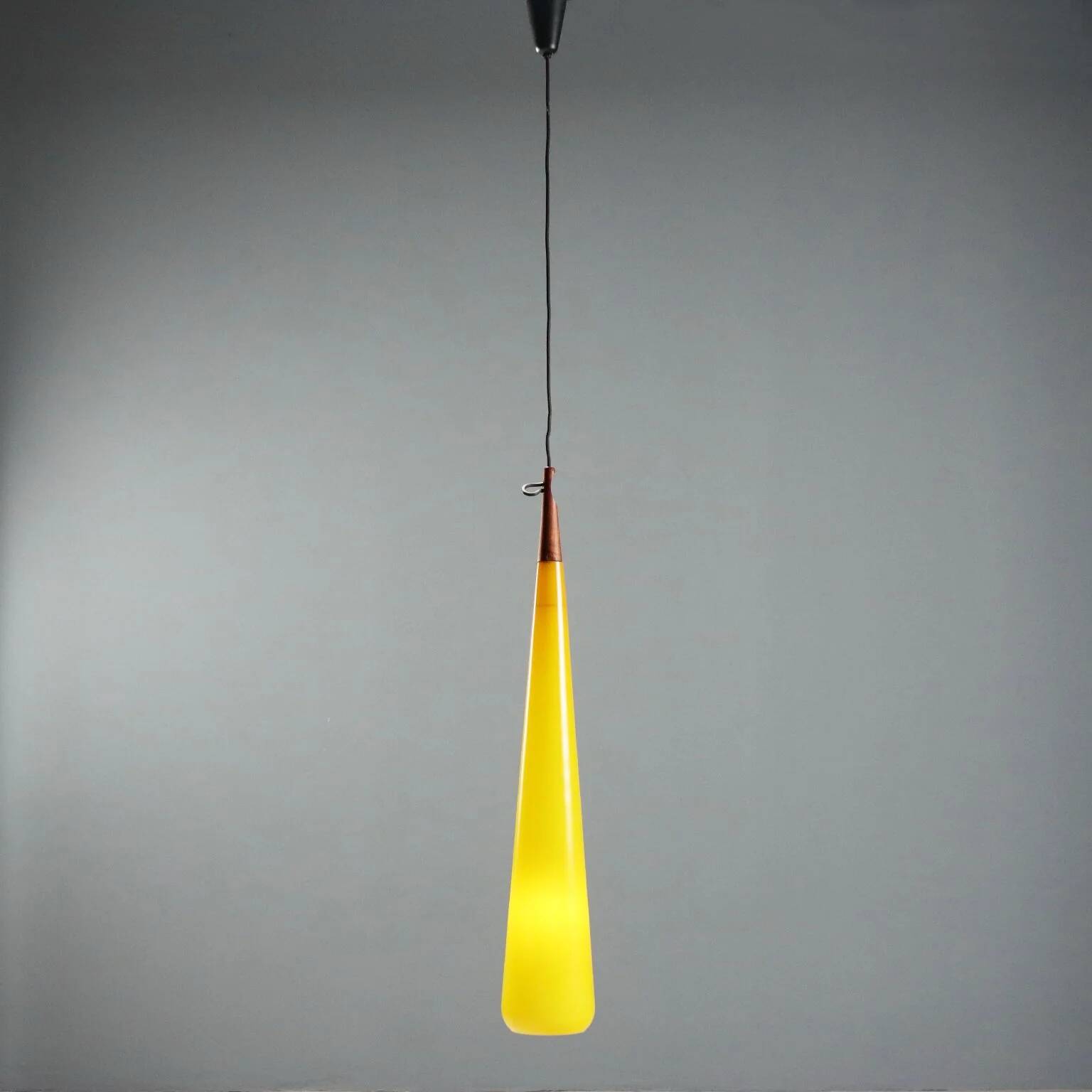 1960s yellow Murano glass pendant light