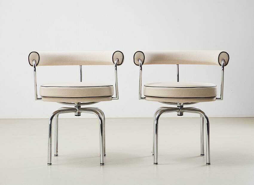 Chaises pivotantes LC7 de Charlotte Perriand pour Cassina 1927/années 1990