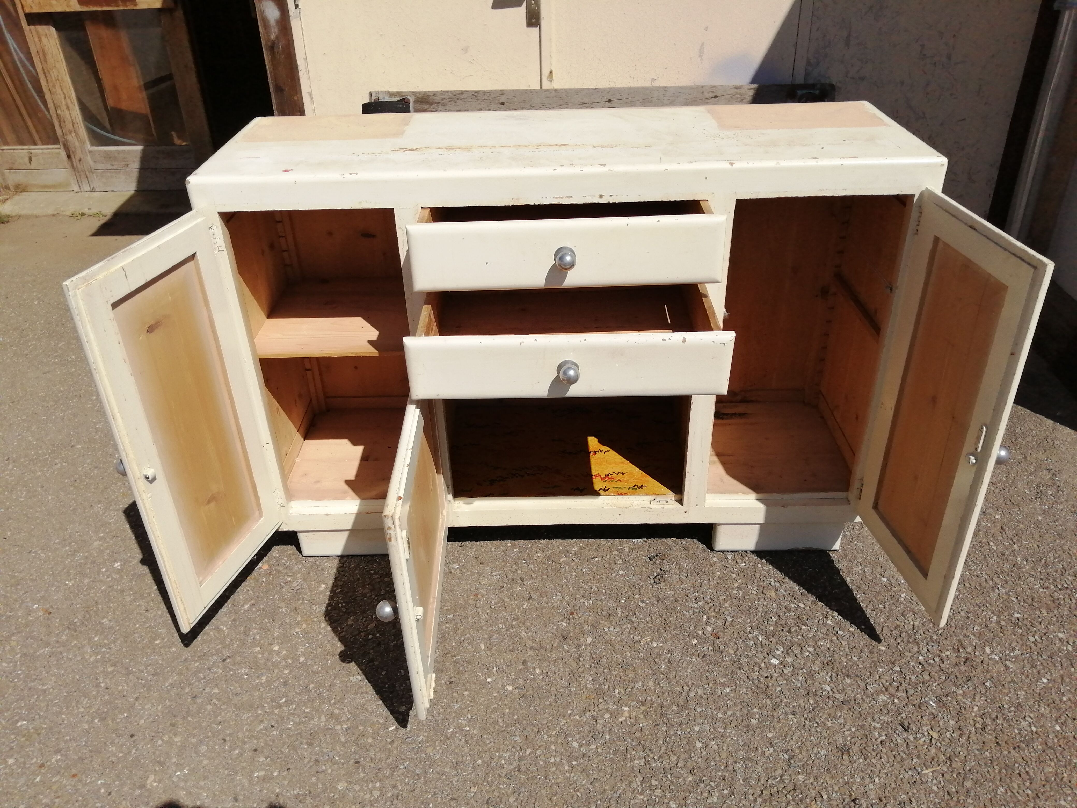 Mado Buffet Stock - Vintage