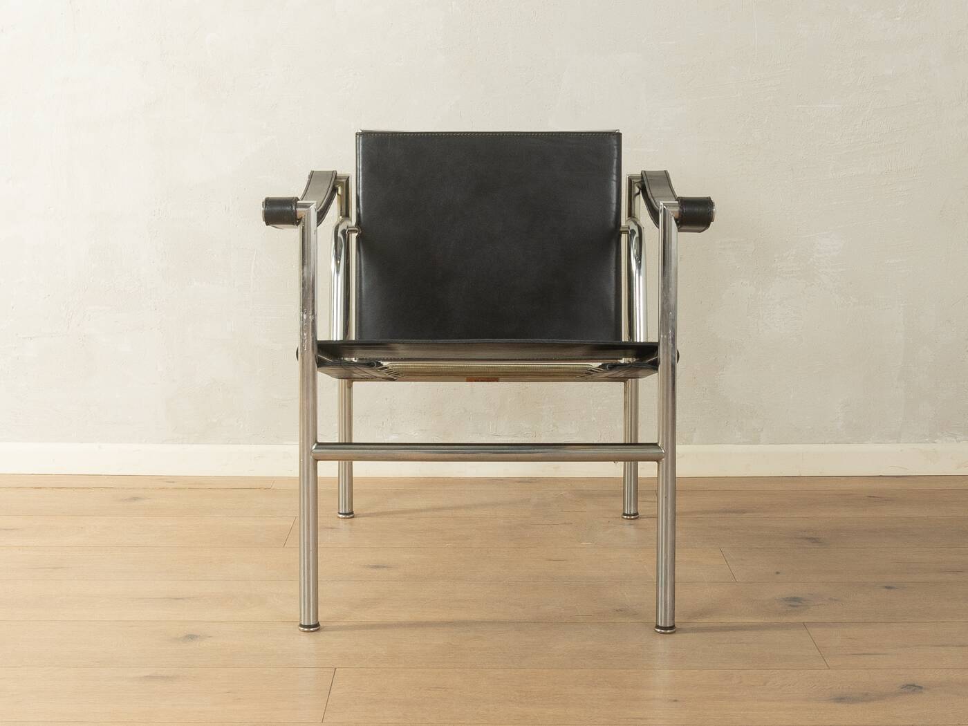 Cassina LC1 armchair by Le Corbusier, Pierre Jeanneret & Charlotte Perriand