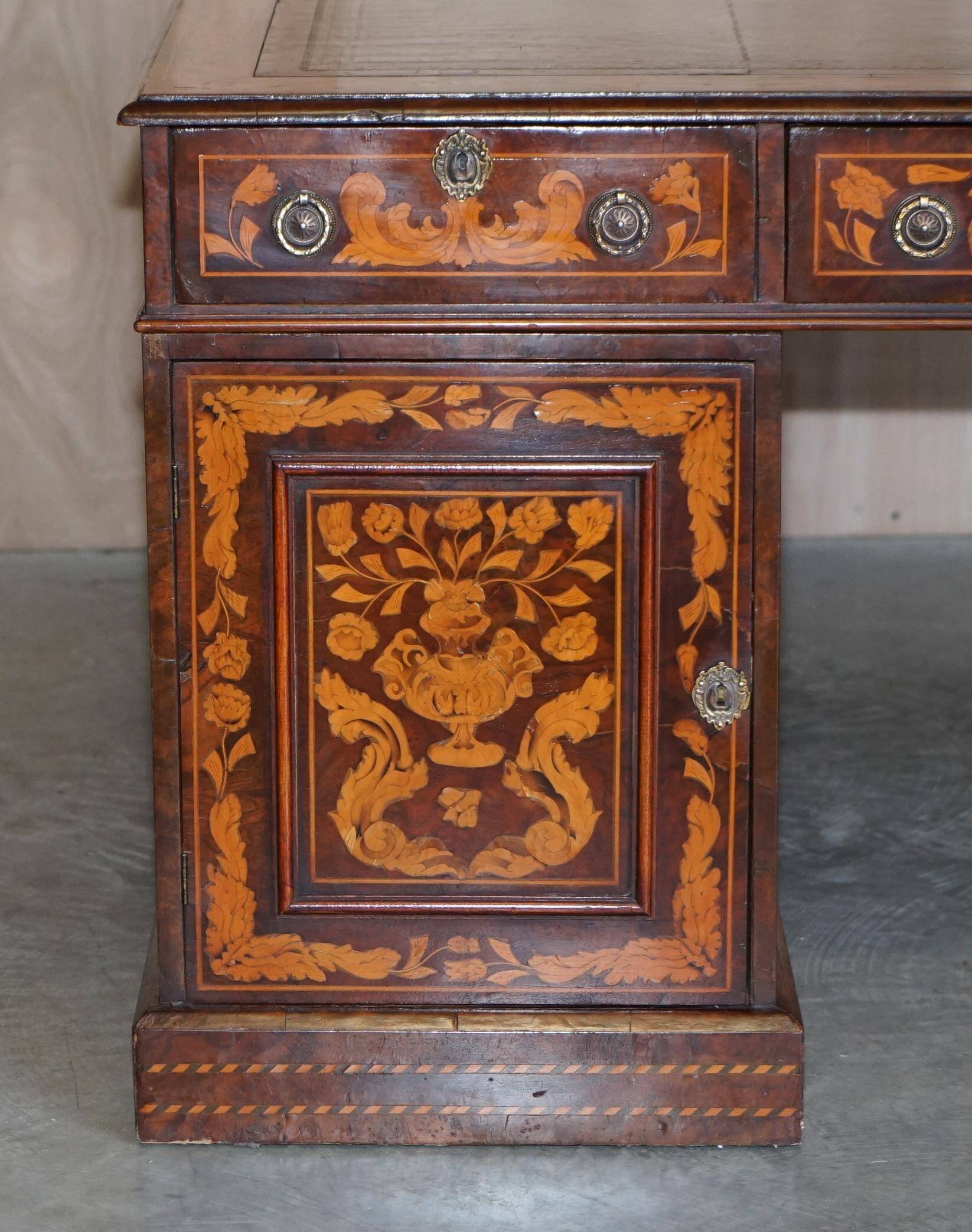 Bureau à caissons jumelés double face avec marqueterie hollandaise antique
