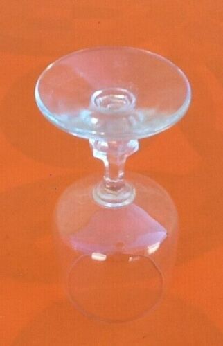 6 verres à pied à liqueur  verre transparent  années 1970