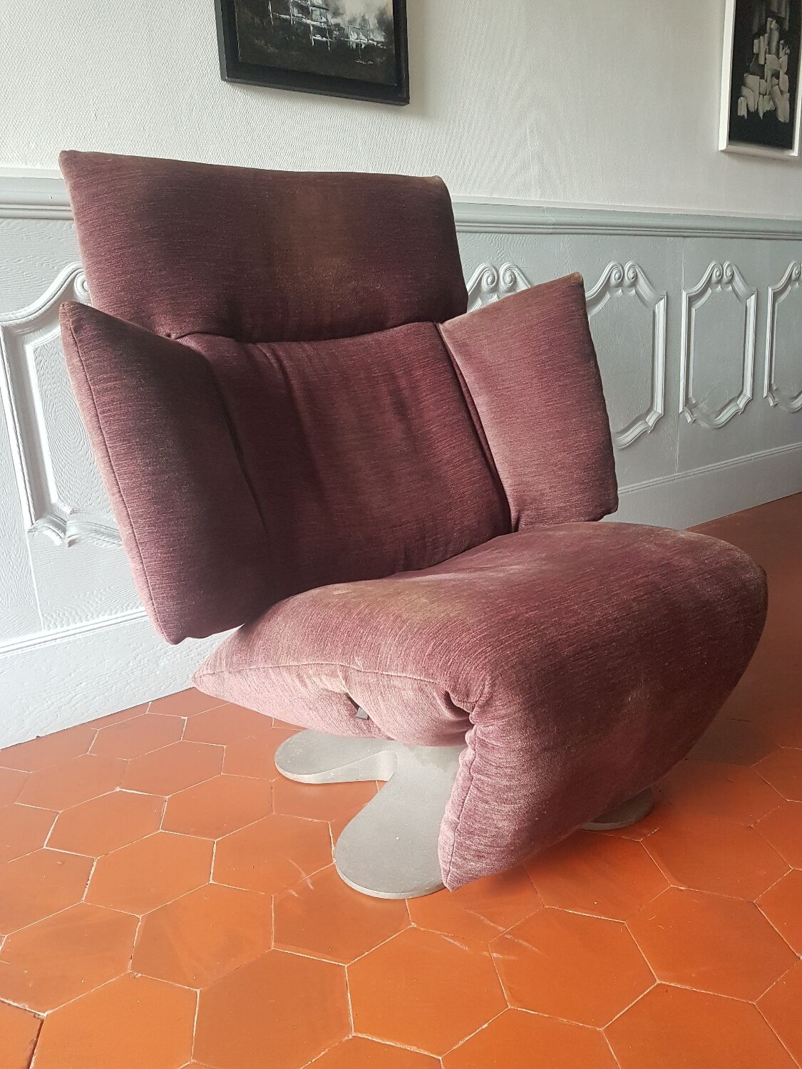 Le Paresseux armchair by Pascal Mourgue, Ligne Roset