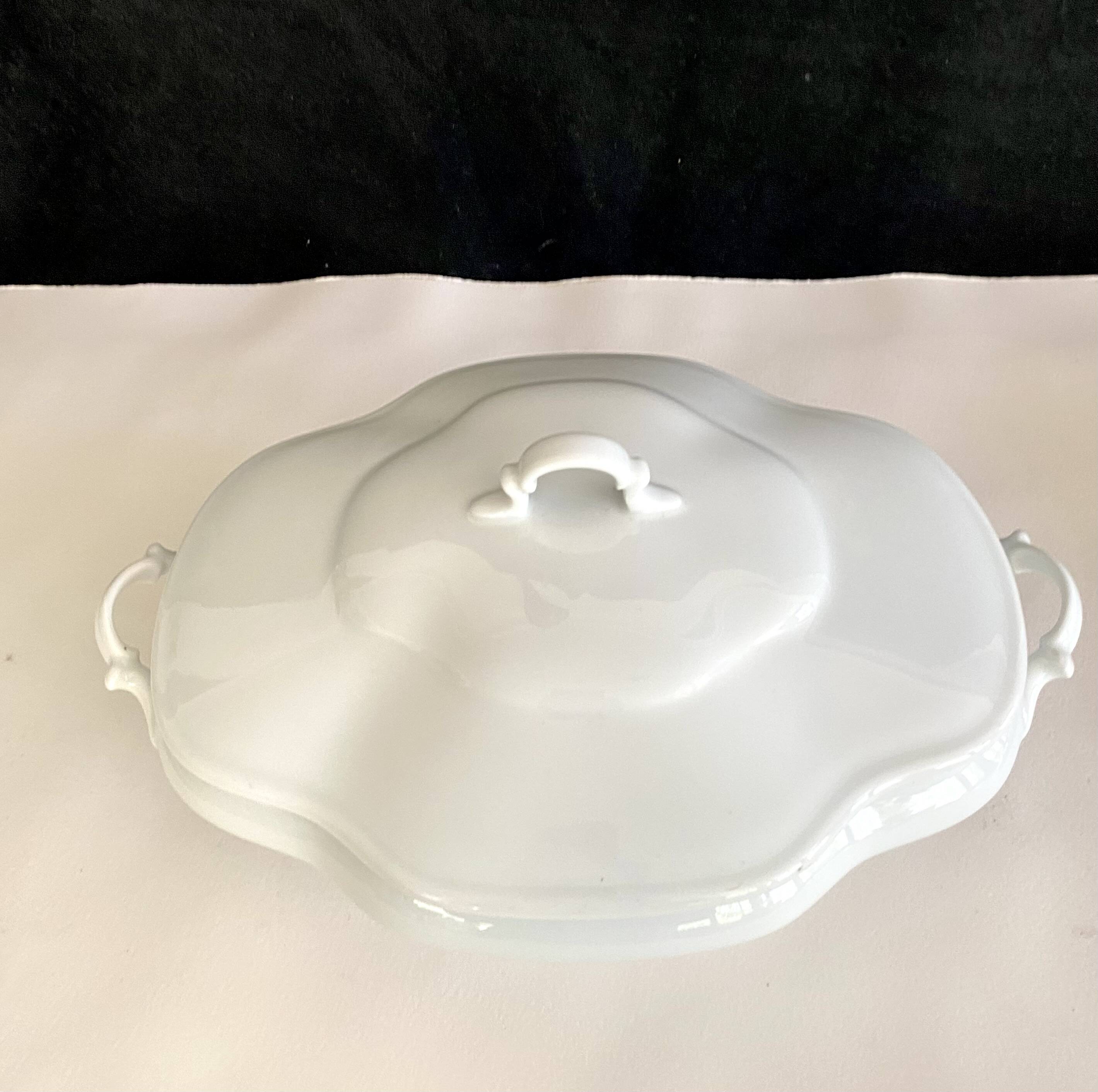 Limoges dish and its lid