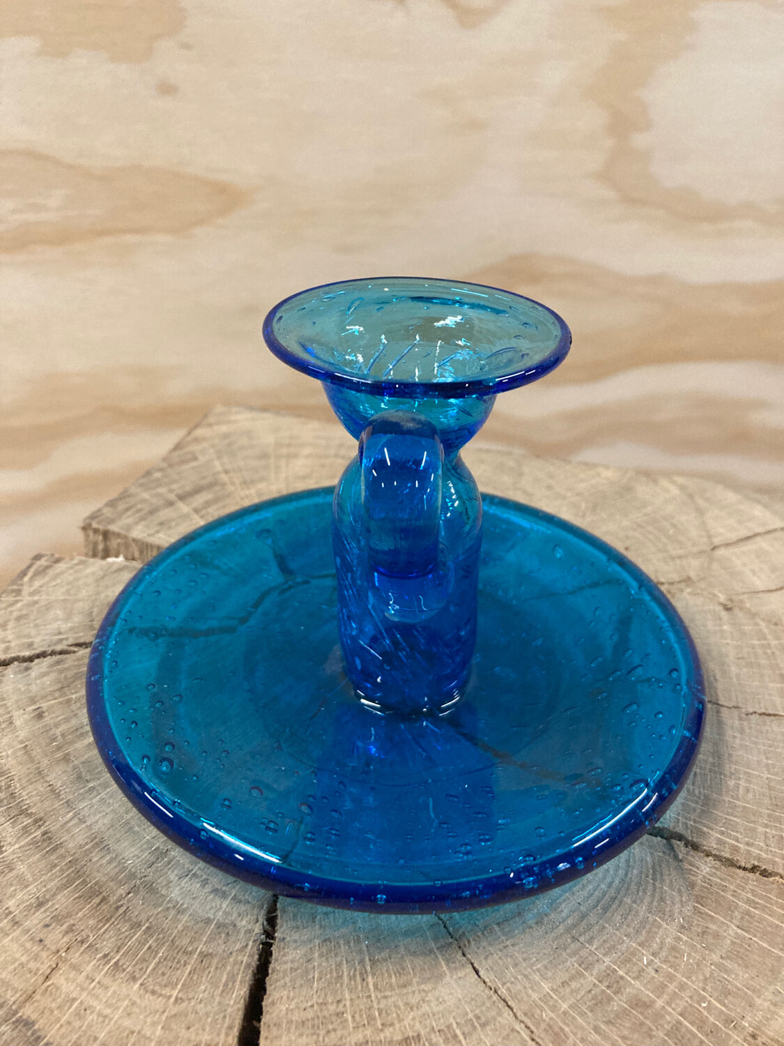 Bougeoir en verre soufflé bleu style Biot