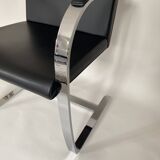 fauteuil modèle BRNO de Ludvig Mies Van der Rohe