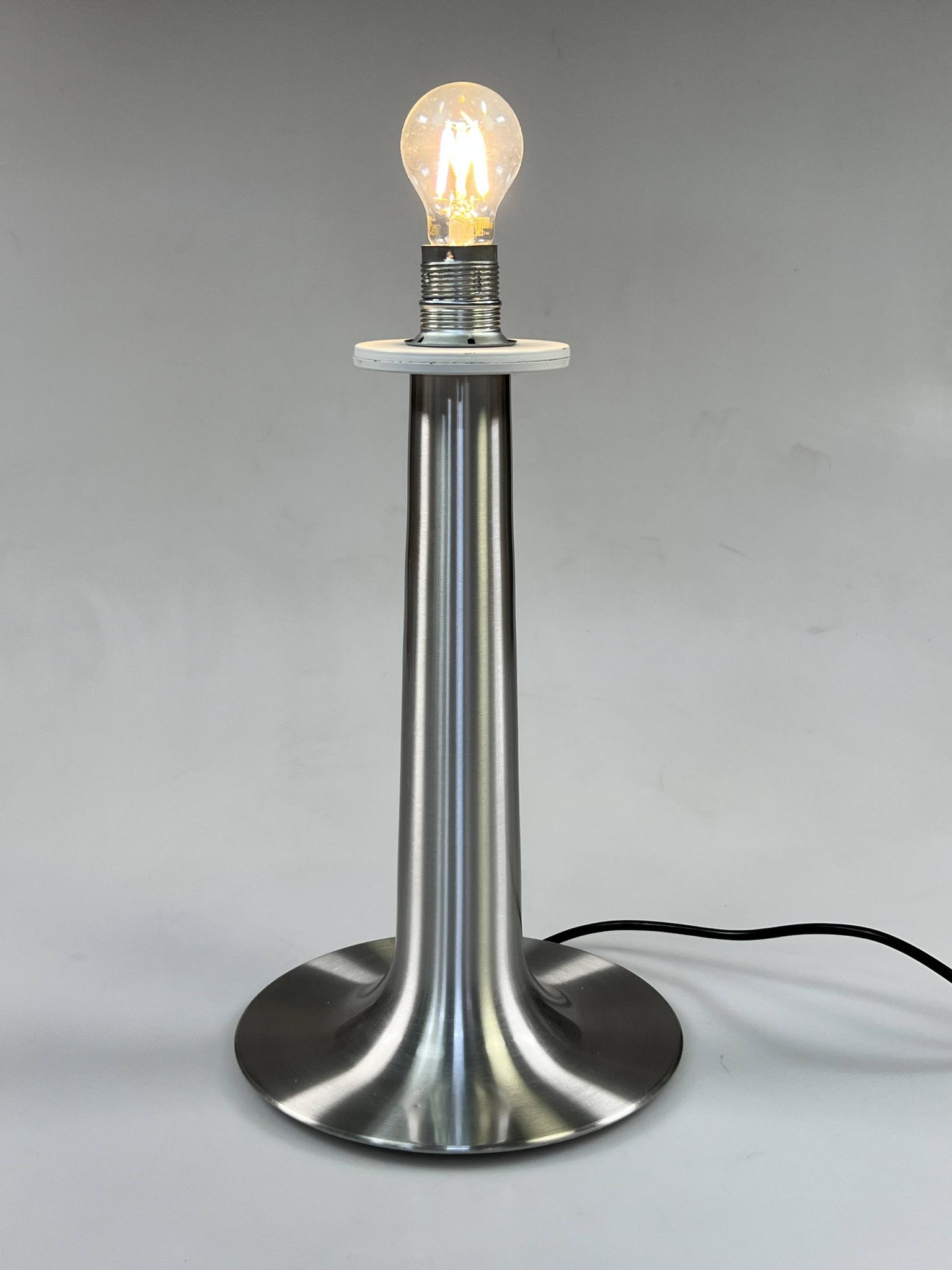Lampe de table vintage Raak Amsterdam, D 2097, lampe trompette